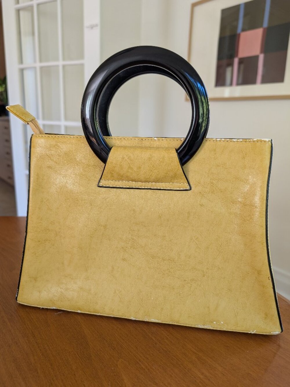 Vintage yellow handbag